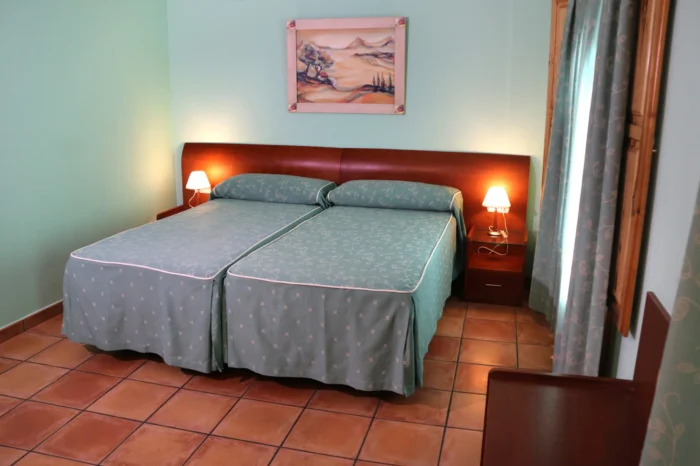 Hostal en Orba con encanto habitaciones doble